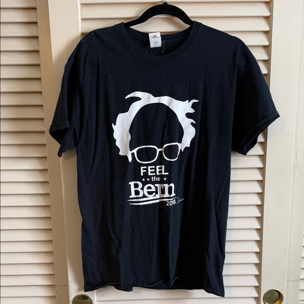 Bernie Sanders 2016 Campaign Tee - Size Large - Picture 4 of 5